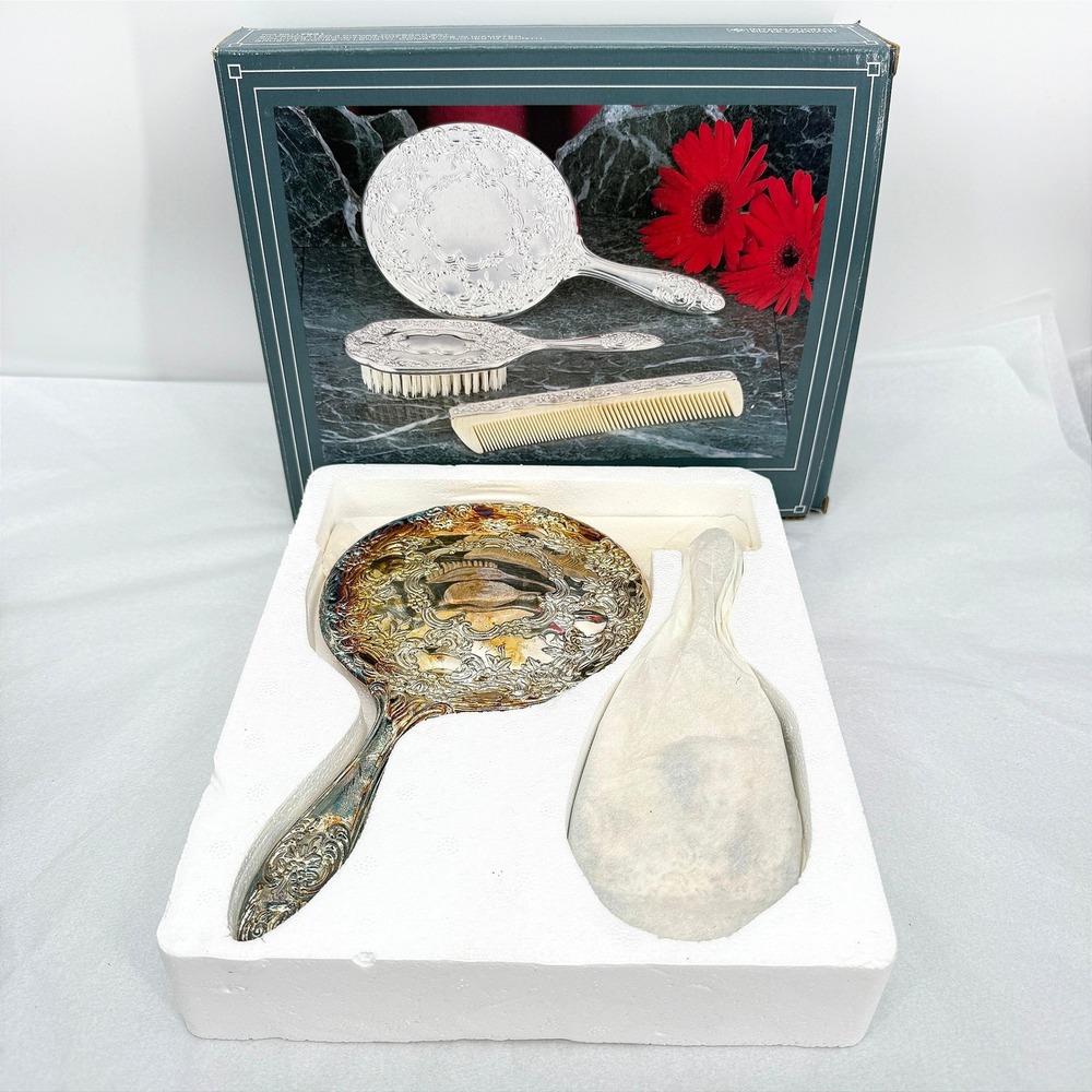 Int Silver Plated Vanity Set Embossed Ornate 3 Piece VTG Mirror Brush Comb *READ